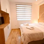 Grand Lucic * Τζαχορίνα