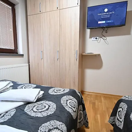 Grand Lucic Apartment *